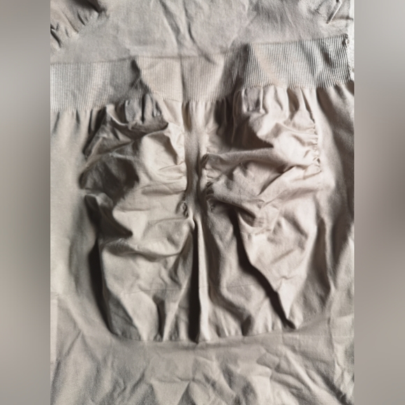 NWOT FRANATO SHAPER. SIZE L - Picture 14 of 16